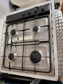 "Piano cottura a gas 4 fuochi – Usato"