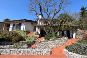 Villa - Medea -