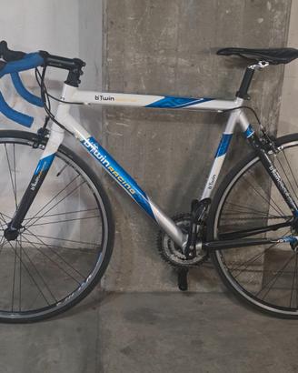 Bici B’Twin Racing 9 – Campagnolo 27v - pronto uso