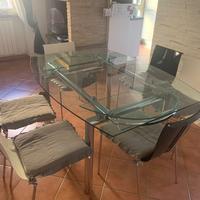 Tavolo di vetro +6 sedie soggiorno/cucina