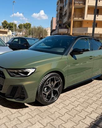 Audi A1 SPB 30 TFSI S tronic Identity Black
