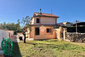 CASA SEMINDIPENDENTE A VALMONTONE