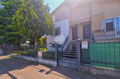 PORZIONE DI BIFAMILIARE A CURTATONE