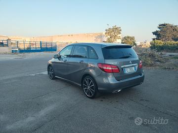 Mercedes classe b200. automatic premium 