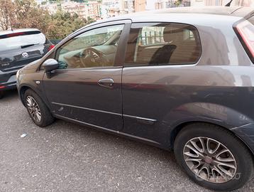 Punto evo tre porte BZ/GPL