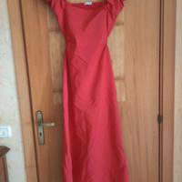 Vestito rosso spalle scoperte