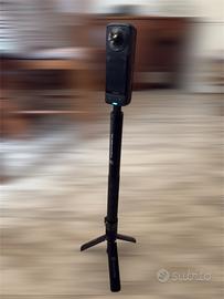 Insta360 x4 kit trattabile