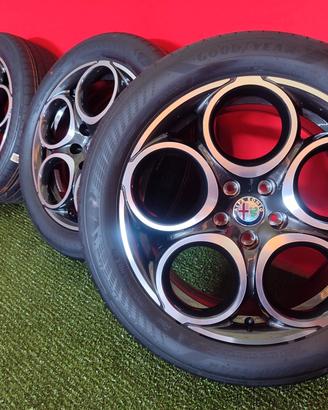 Cerchi Alfa Romeo Tonale Gomme Estive 235 50 18