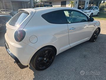 Alfa Romeo MiTo 1.3 JTDm-2 95 CV S&S Distinctive S