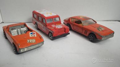 Tre modellini politoys e Burago scala 1:43