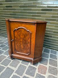 Mobile angolare di antiquariato in legno massello