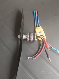 motore brushles con regolatore.