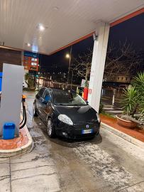 Grande punto t-jet