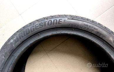 Pneumatici Bridgestone 205/45 R17 88V