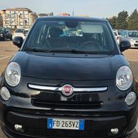 FIAT 500L Lounge – Anno 2016 – km 230000  € 4.750