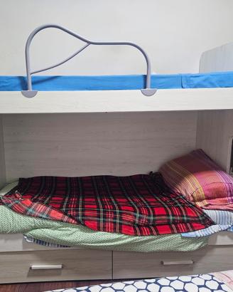 Divano con penisola,tavolo in legno con 6 sedie,st