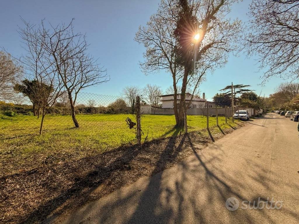 Terreno di 1000 m² a Roma - Vista 4