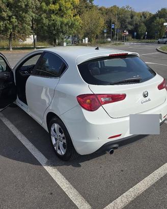 Alfa Romeo Giulietta 1.6 JTDM-2 105 CV 