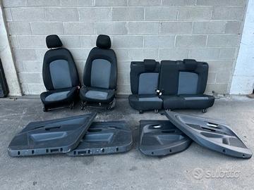 Sedili grigi Fiat Grande Punto 2011 5 porte