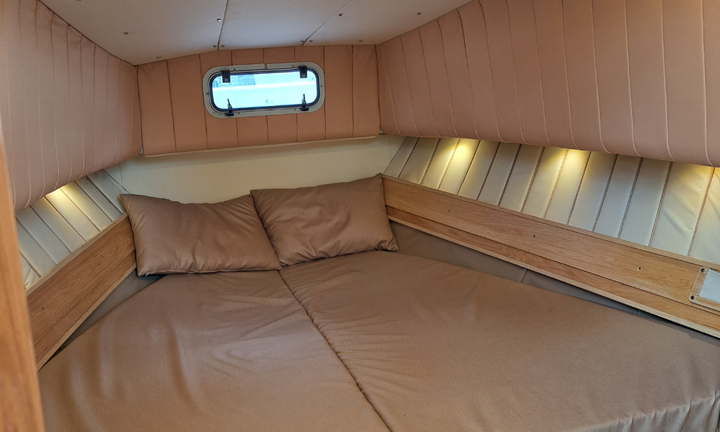 Barca a motore Walkaround 27 piedi