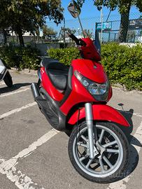 Piaggio Beverly 250 + accessori