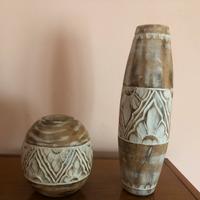 Vaso con fiori finti