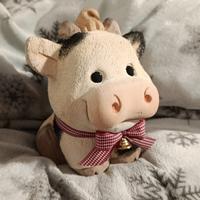 Mucca decorativa in legno di cirmolo fatta a mano