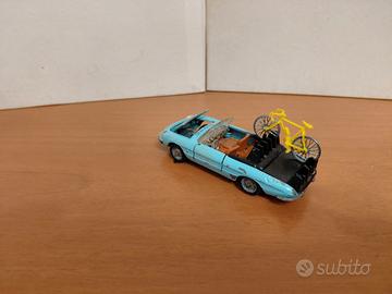 Mebetoys Duetto Giro d'Italia no Politoys Dinky 