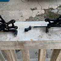 Pedane poggiapiedi regolabili Lightech RSV4/ Tuono