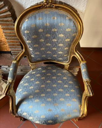 Poltrona stile Luigi XV in legno dorato