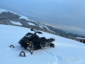 Motoslitta sky doo 850 turbo