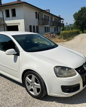 Volkswagen Golf 2.0 TDI GT Sport -FULL OPT.-