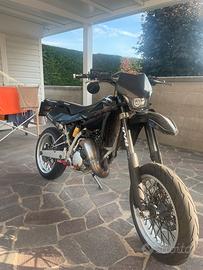 Husqvarna sm 125 (motore nuovo)