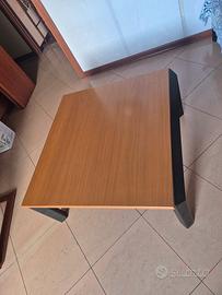 Tavolino legno  € 20,00