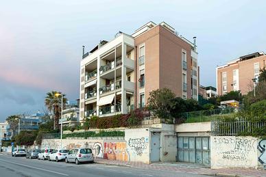 Elegante appartamento bilivelli con terrazza
