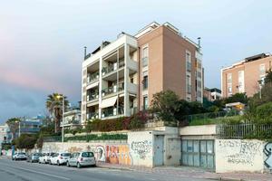 Elegante appartamento bilivelli con terrazza