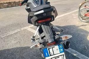 Yamaha MT-125 grey matt