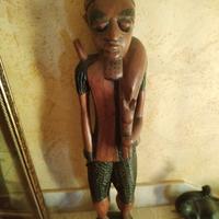 STATUA ETCNICA IN LEGNO FATTA A MANO