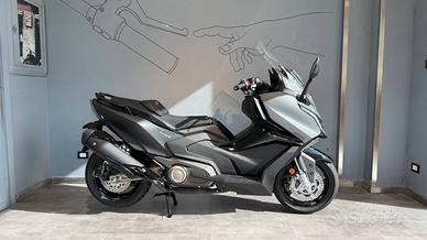 Kymco AK 575 Piremium