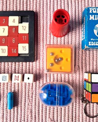9 Giochi e Gadget Tascabili Anni 70 da Collezione