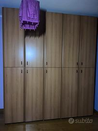 Armadio in legno