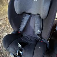 Segggiolino Bebè Confort con isofix