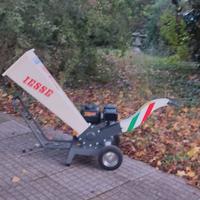 Biotrituratore con motore autonomo