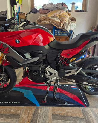 BMW F 900 XR
