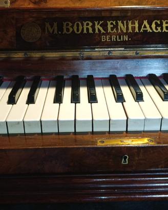 Pianoforte antico tedesco M. Börkkenhagen Berlin
