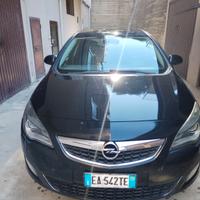 Opel astra COSMO S j 1.7 cdti 125cv  del 2010