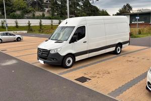 Mercedes Sprinter w907  Perfetto