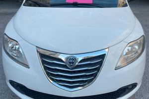 LANCIA Y Benzina/Metano QUALUNQUE  PROVA!