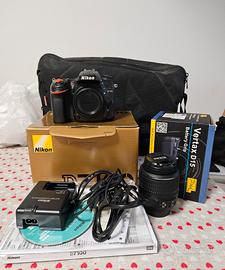 nikon D7100 grip  obiettivo è borsa