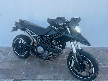 Ducati Hypermotard 796